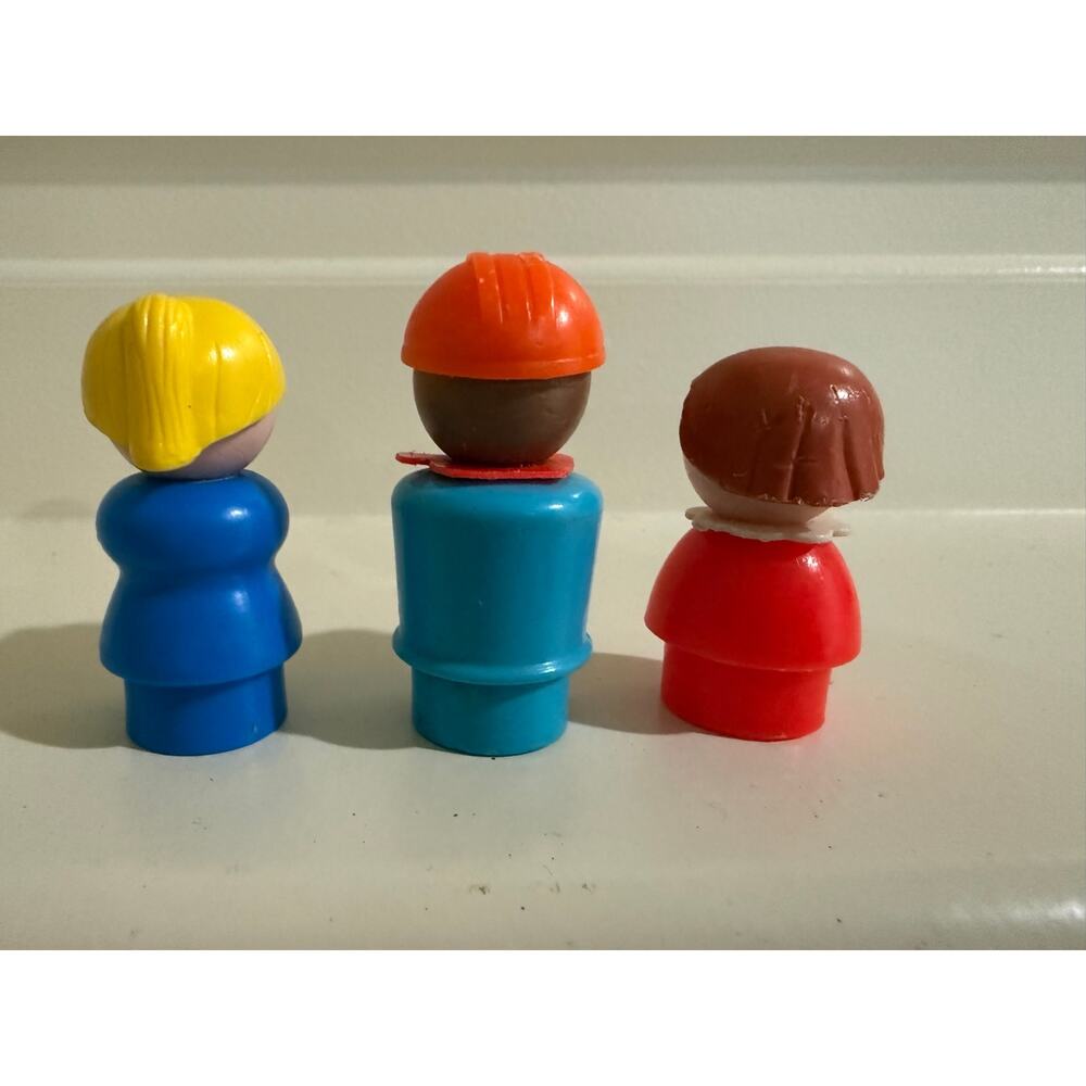 Vintage 1970s Fisher-Price Little People Figurines Bundle of 3 toys collectible - Picture 3 of 7